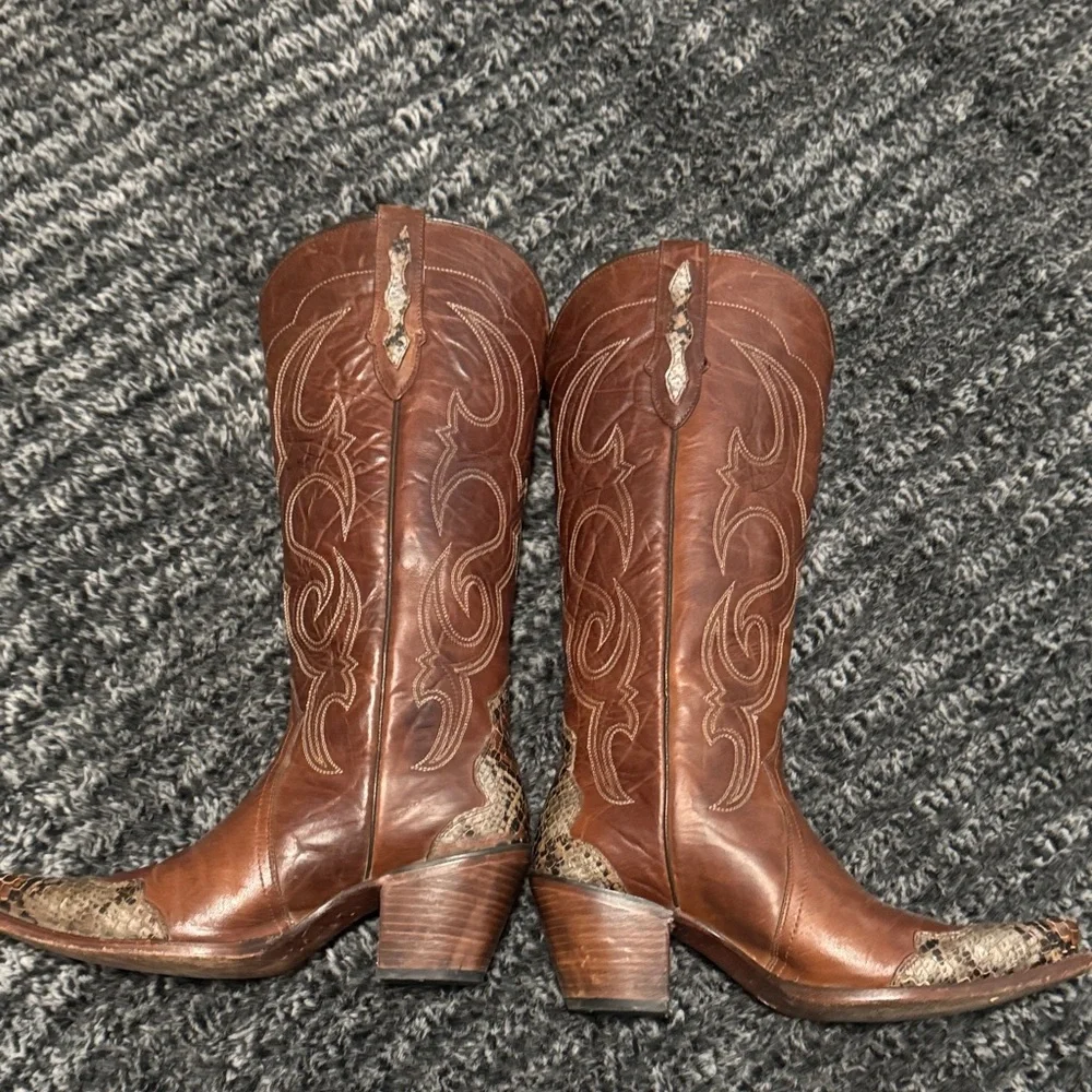 Brown Western Leather Boots - Picture 5 of 5